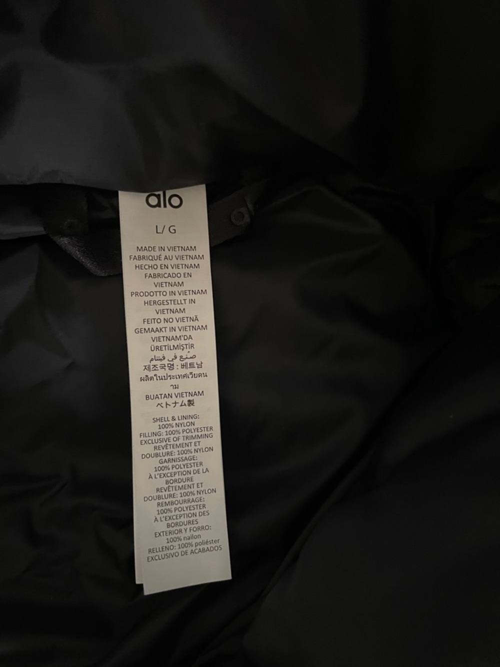 ALO Yoga NWT Gold Rush Puffer Jacket Full Zip, zipper pocket, very warm Black L - Picture 10 of 14